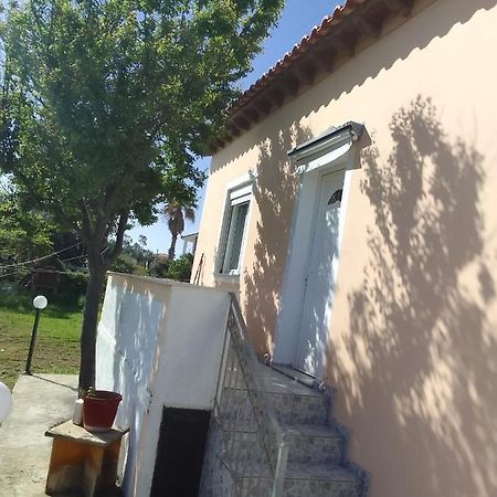 Studios Στουσ Πυργουσ Θερμησ Mytilene Exterior photo